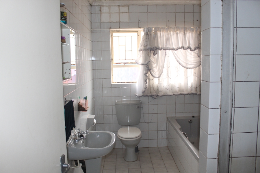 4 Bedroom Property for Sale in Mooinooi North West